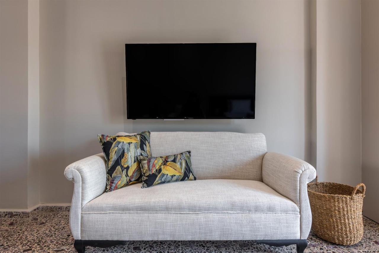 Andrews Luxury Suites Near The Airport Heraklion Zewnętrze zdjęcie
